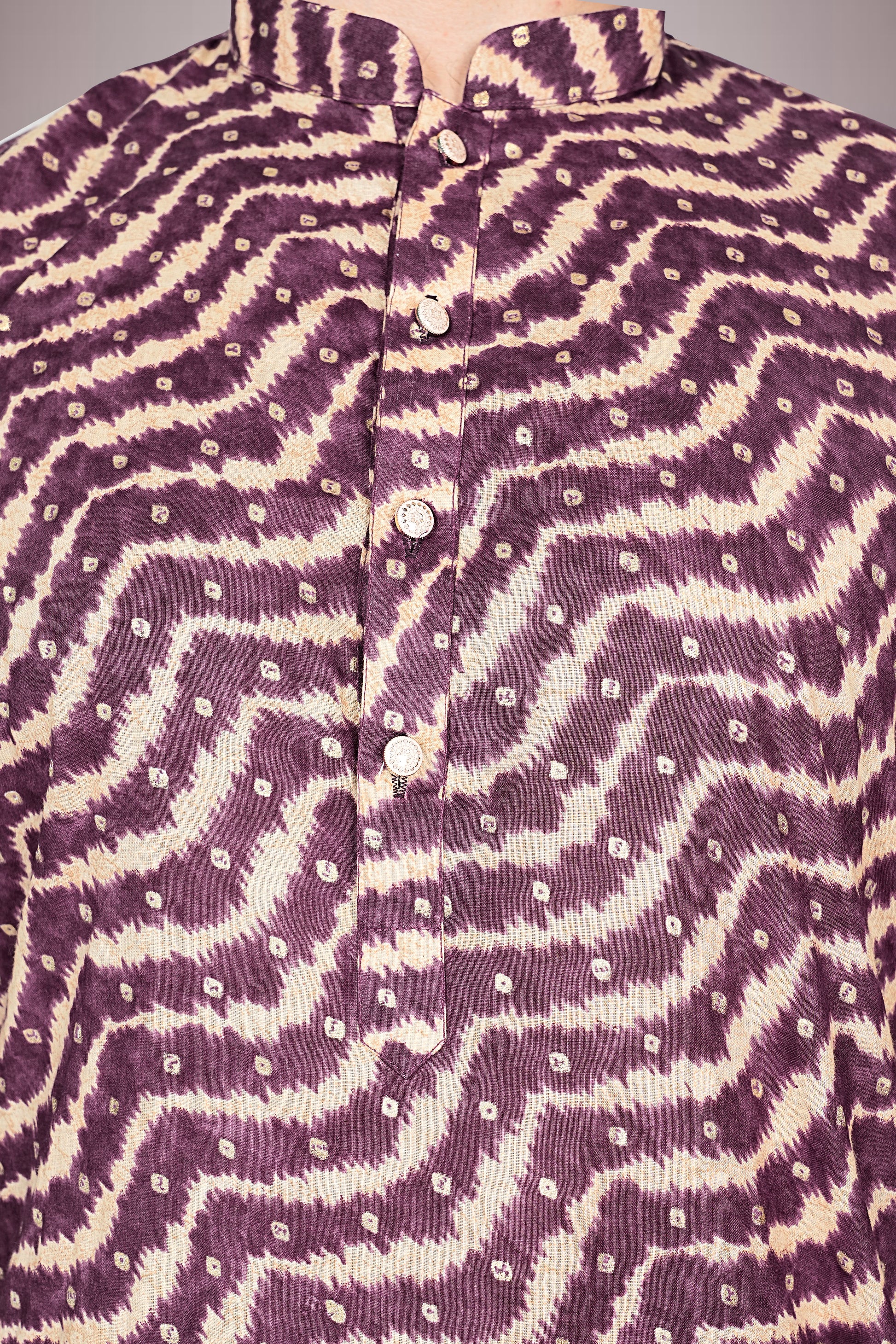 "Elegant Lehariya Bandhani Printed Kurta for Workday to Worship"